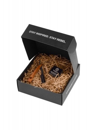 Подарочный набор REBEL BARBER Luxury & Blades Luxury Gift Set